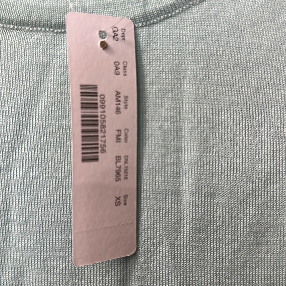J.Crew 100% Merino wool lightweight sweater size XS.NWT